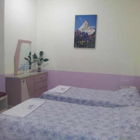 Hotel Diamante Inn Uriangato Екстериор снимка